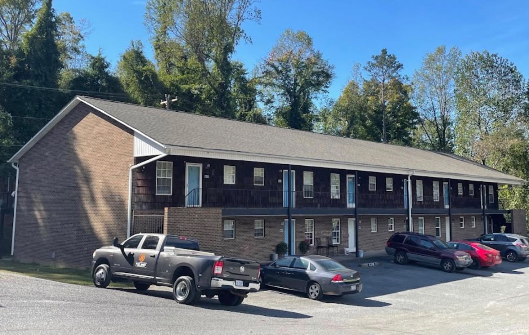 Elkin Apartment: 138 Sloop st