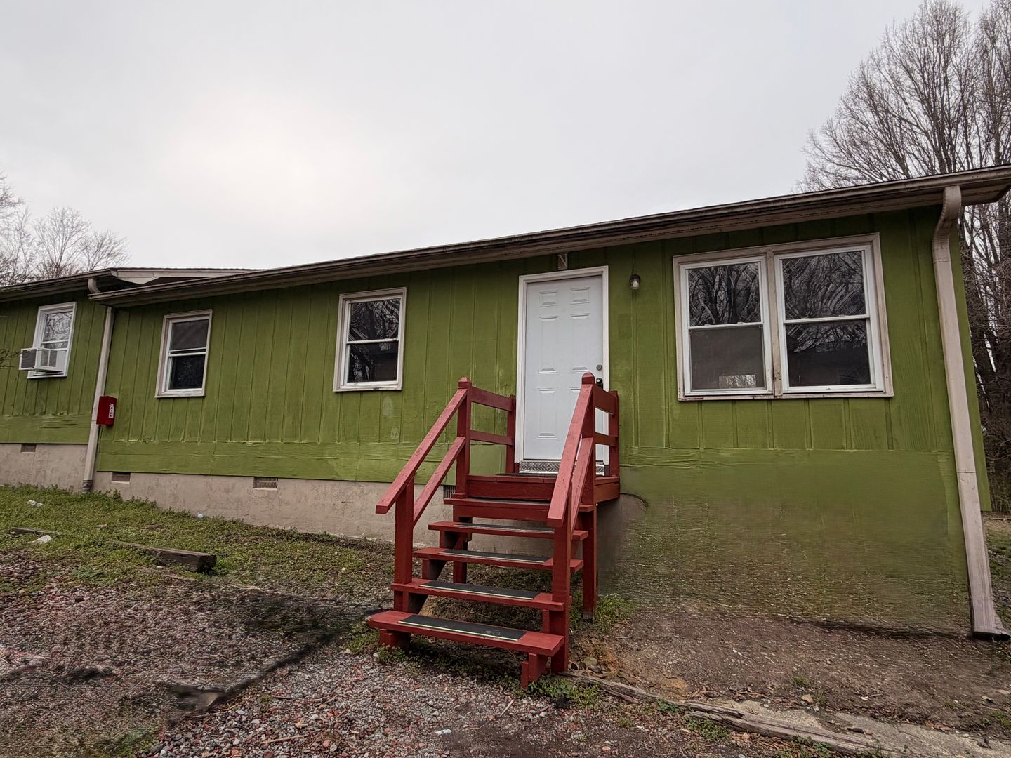 Thomasville Apartment: 199 Sheppard St