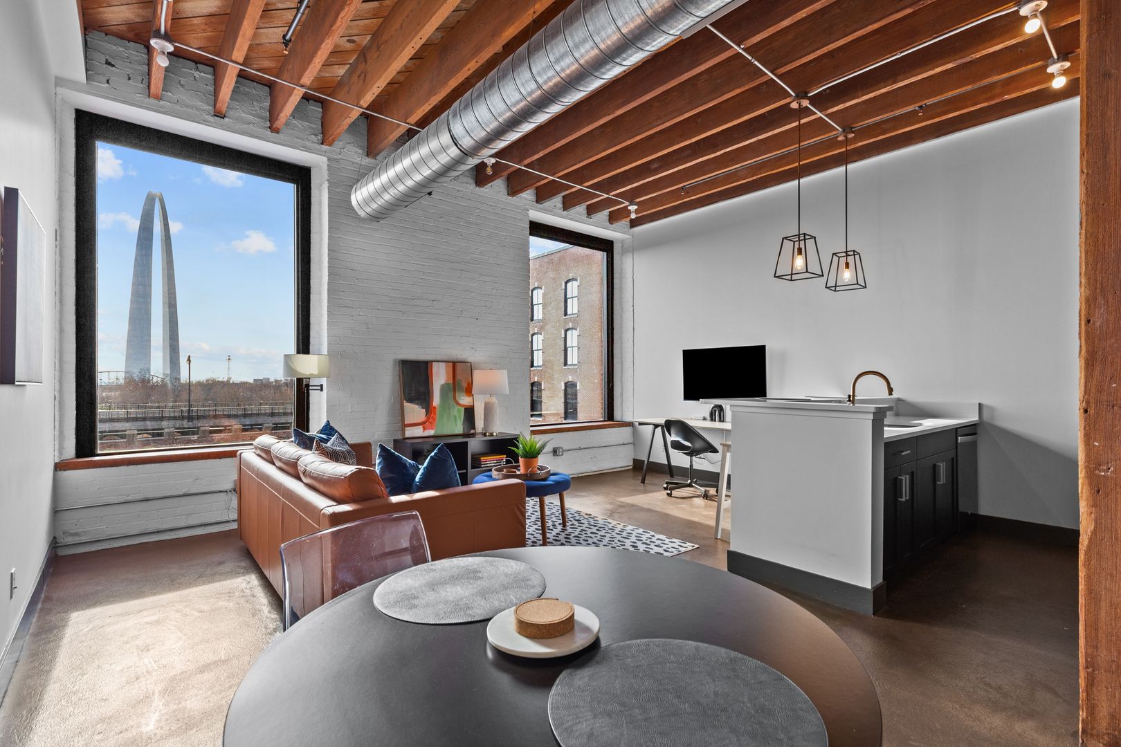St. Louis Apartment: 701 N 1st St