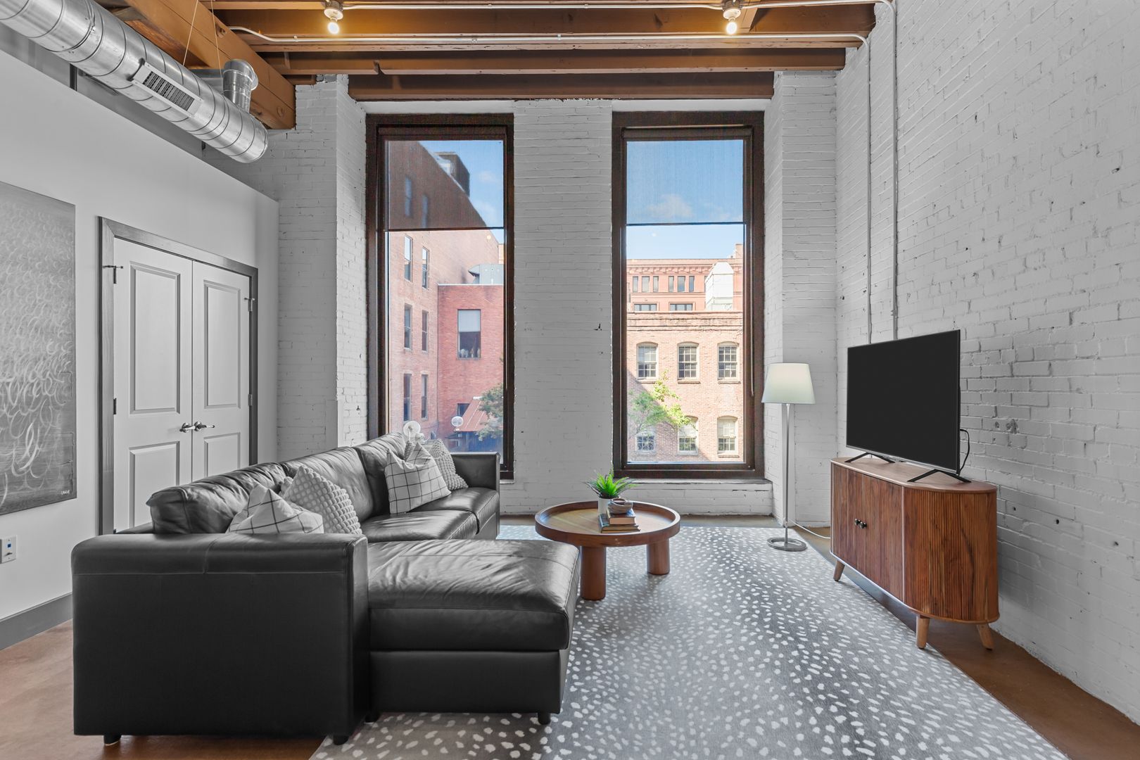 St. Louis Apartment: 701 N 1st St