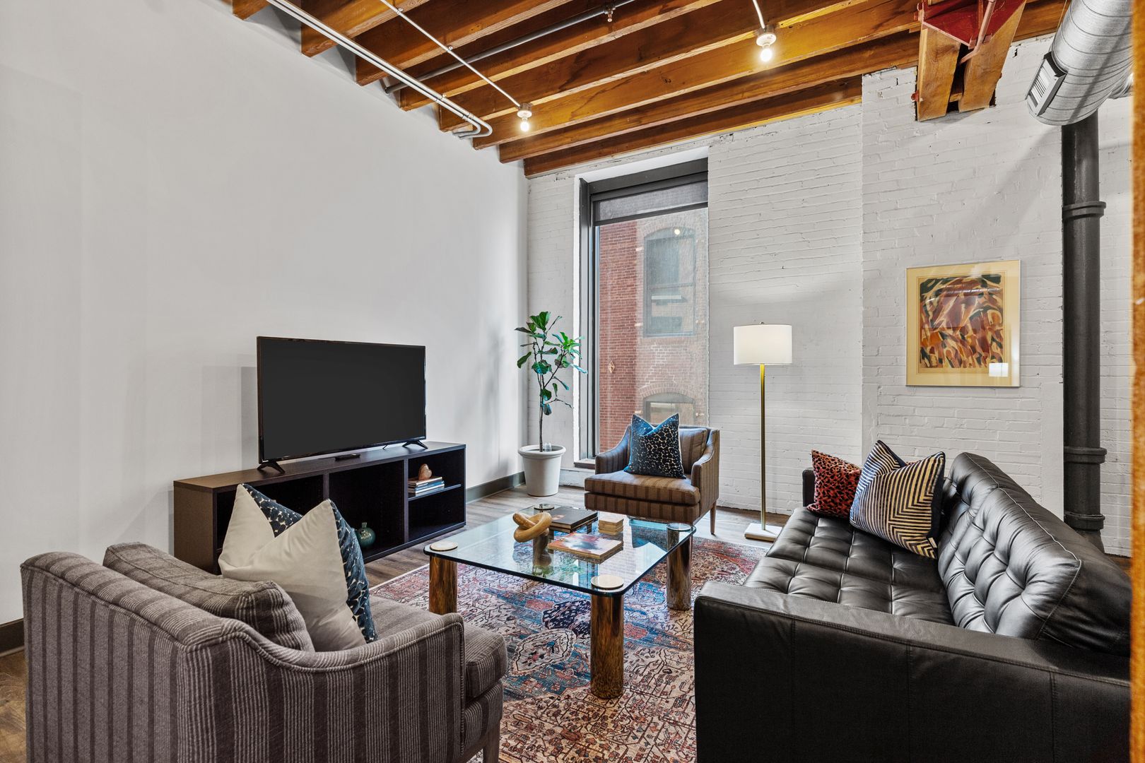 St. Louis Apartment: 701 N 1st St