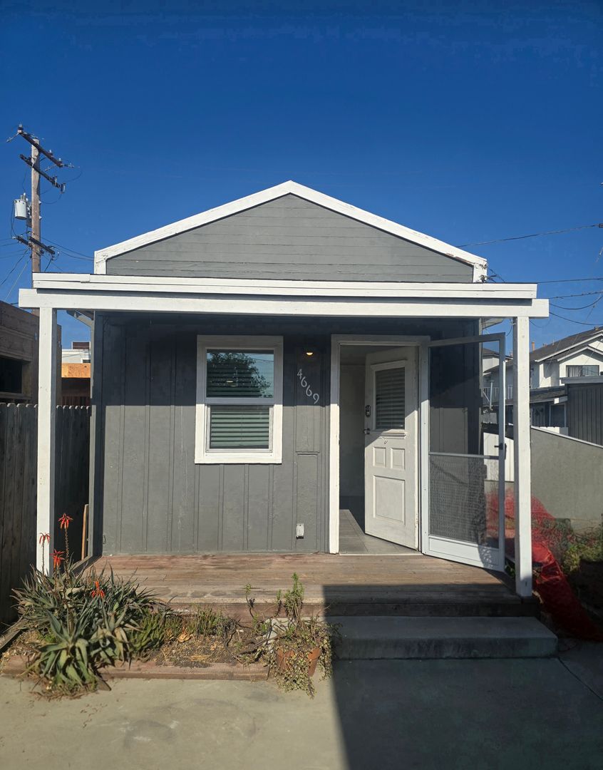 San Diego Apartment: 4669 35th St