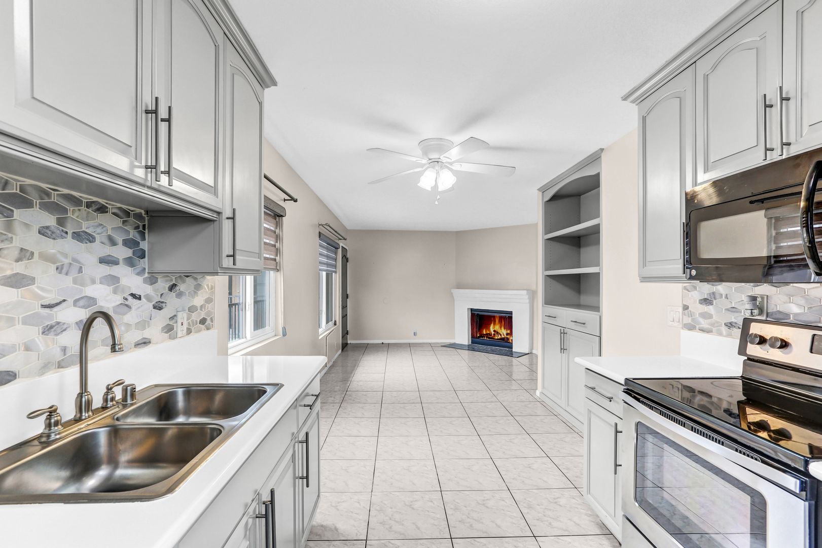 San Diego House: 4252 35th St #8