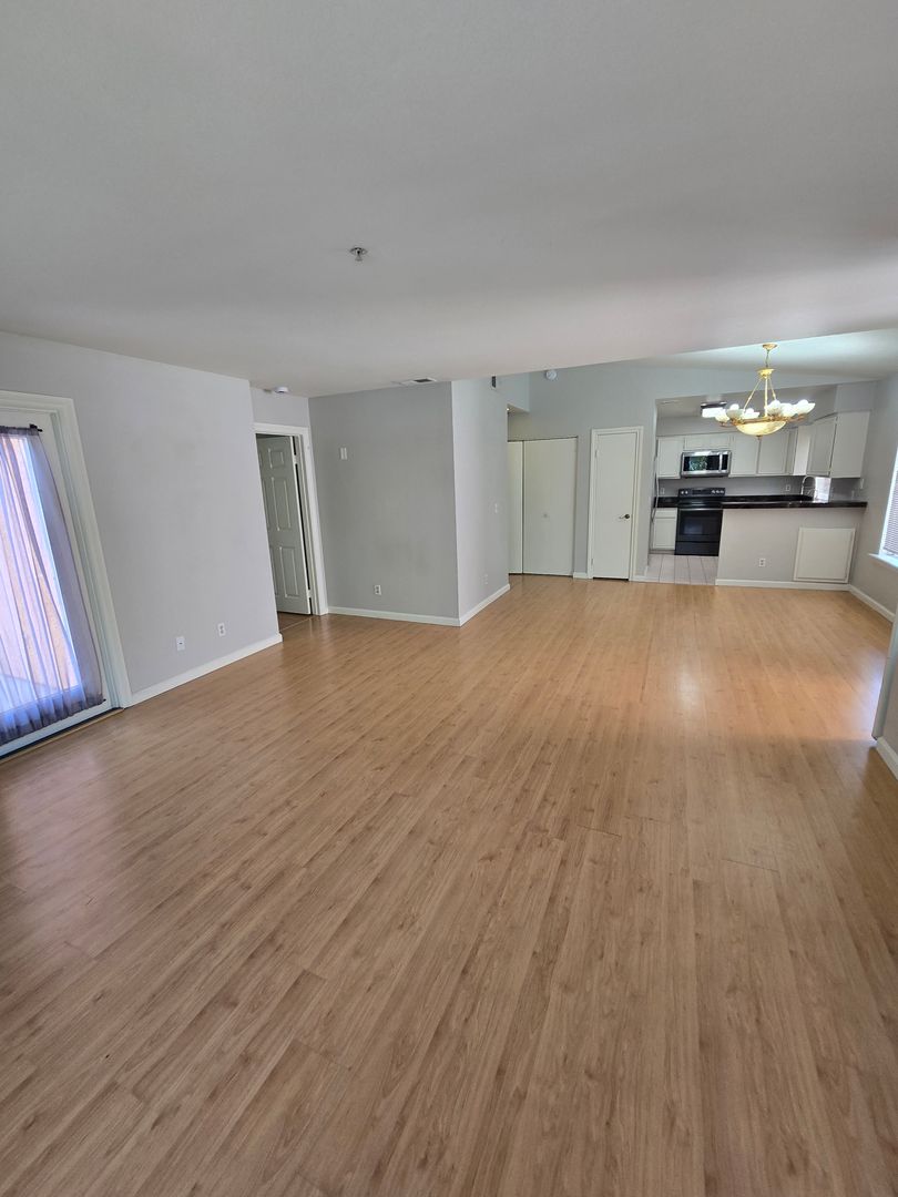 San Diego Condo: 18812 Caminito Cantilena Unit 129