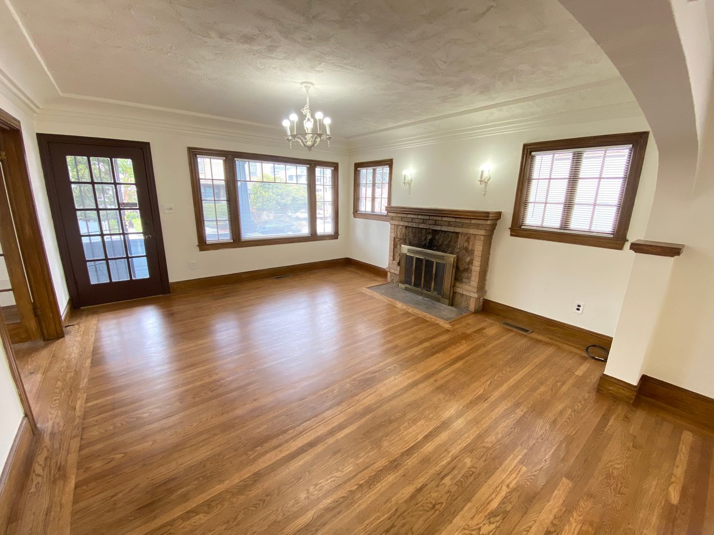 Albany House: 1142 Brighton Ave