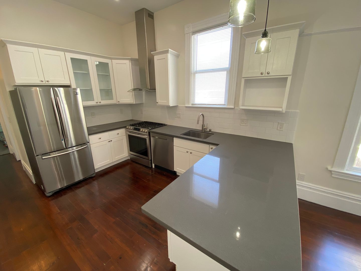 Oakland Apartment: 671 & 673 11th St