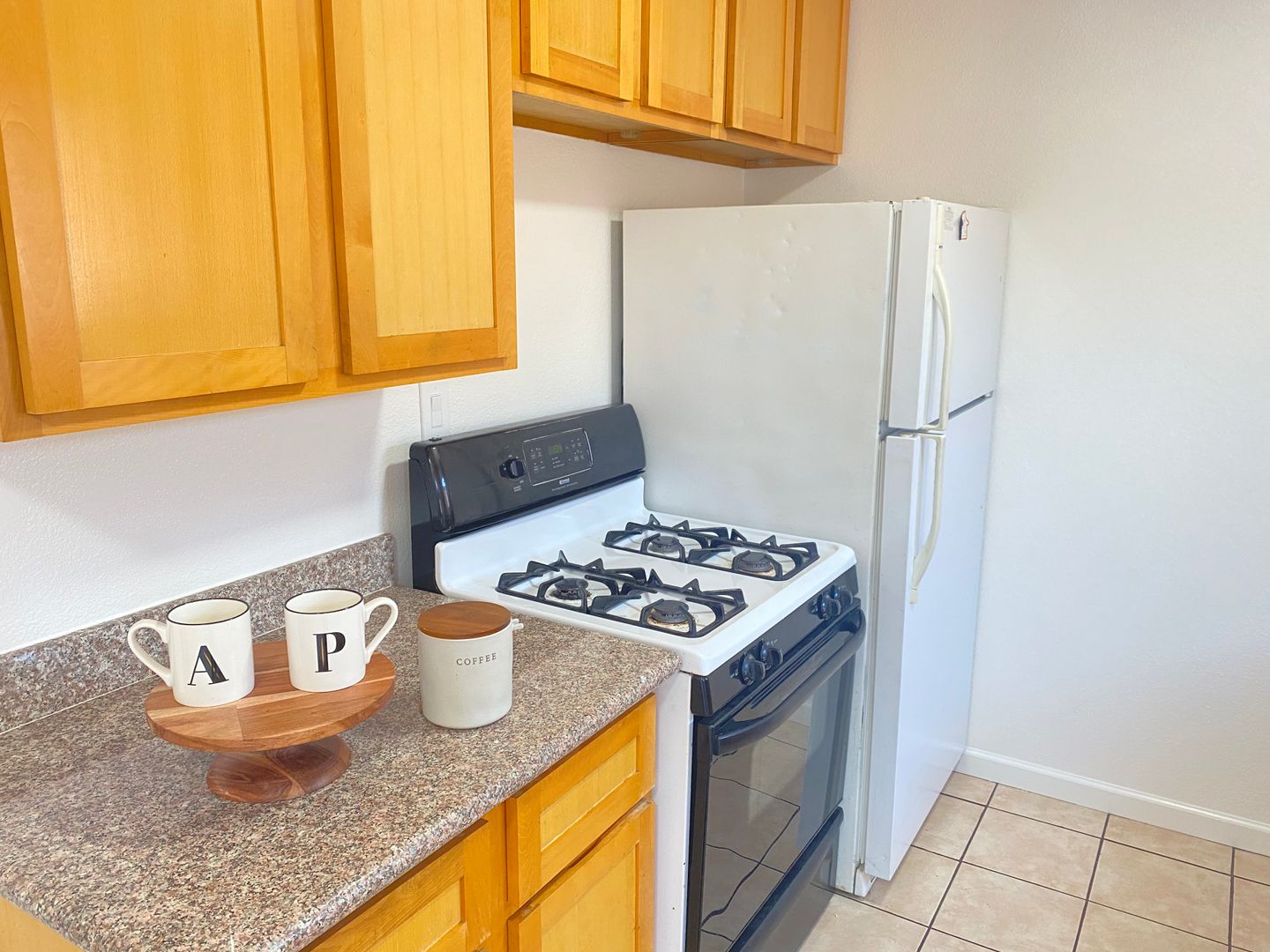 Oakland Apartment: 2039 85th Ave