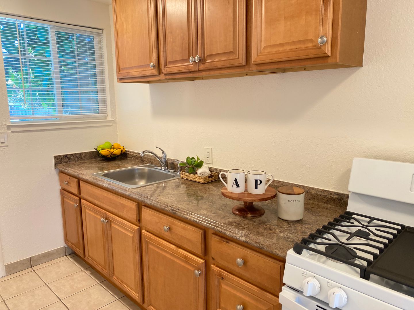 Hayward Apartment: 313-329 D St