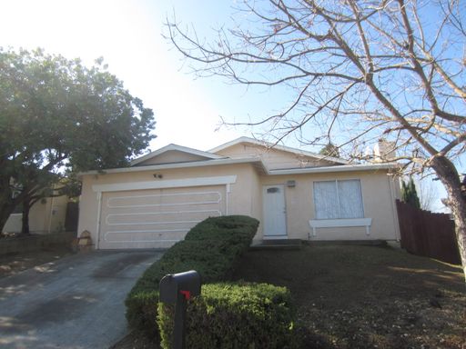 Beautiful Home W/ Dishwasher, W/D, Backyard & Garage!! – photo 1