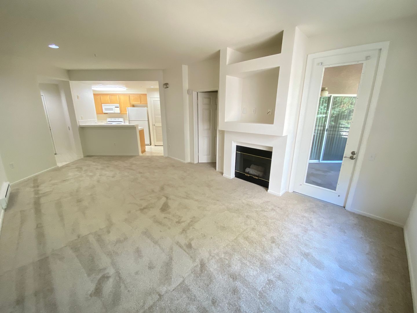 Oakland House: 240 Caldecott Ln Unit 205