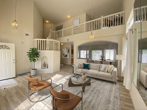 Gorgeous Home W/ Dishwasher, W/D, & Two Car Garage!! – photo 1
