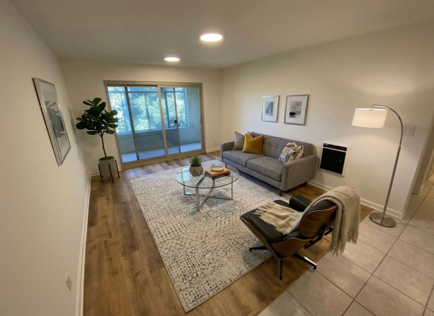 Oakland House: 466 Crescent St