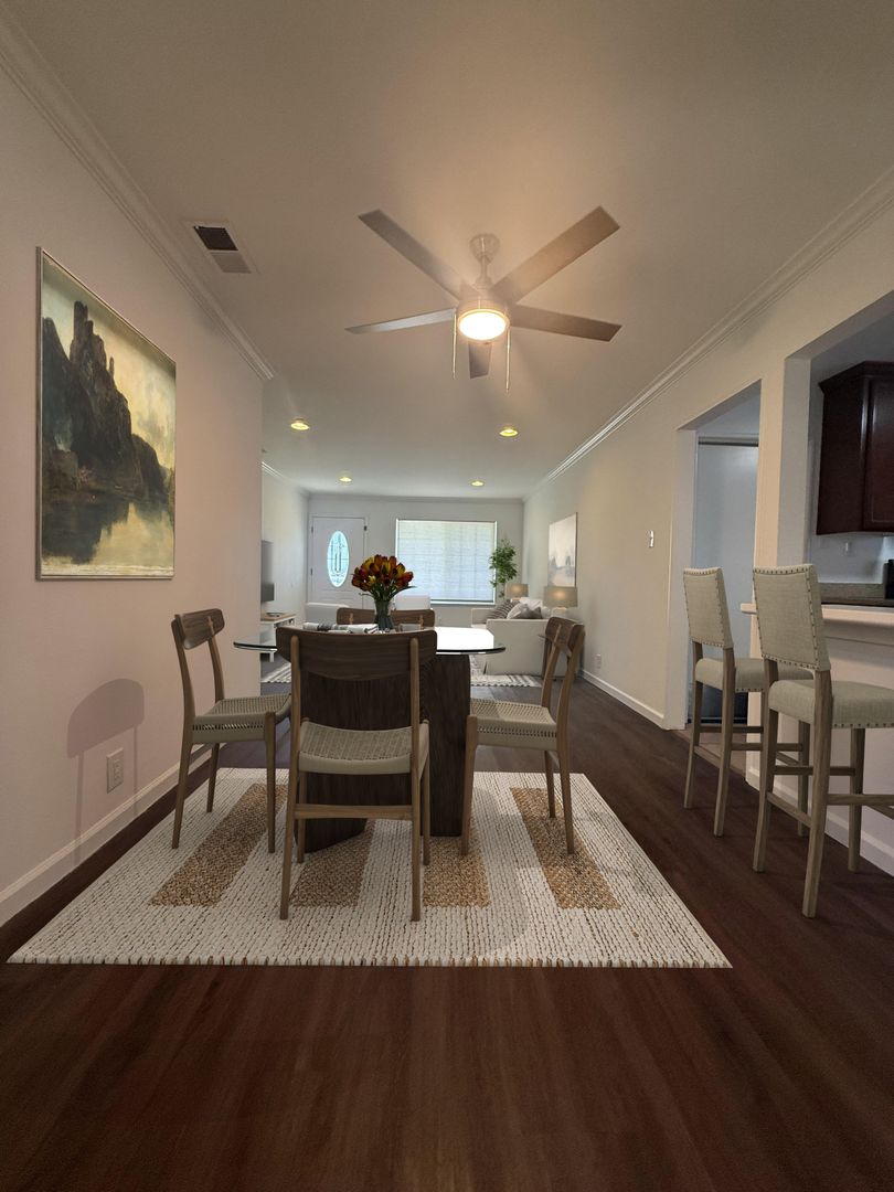 Sacramento House: 2929 Burnece St
