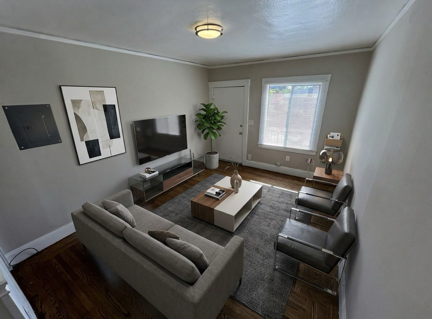Berkeley Apartment: 2441-2455 Bonar St