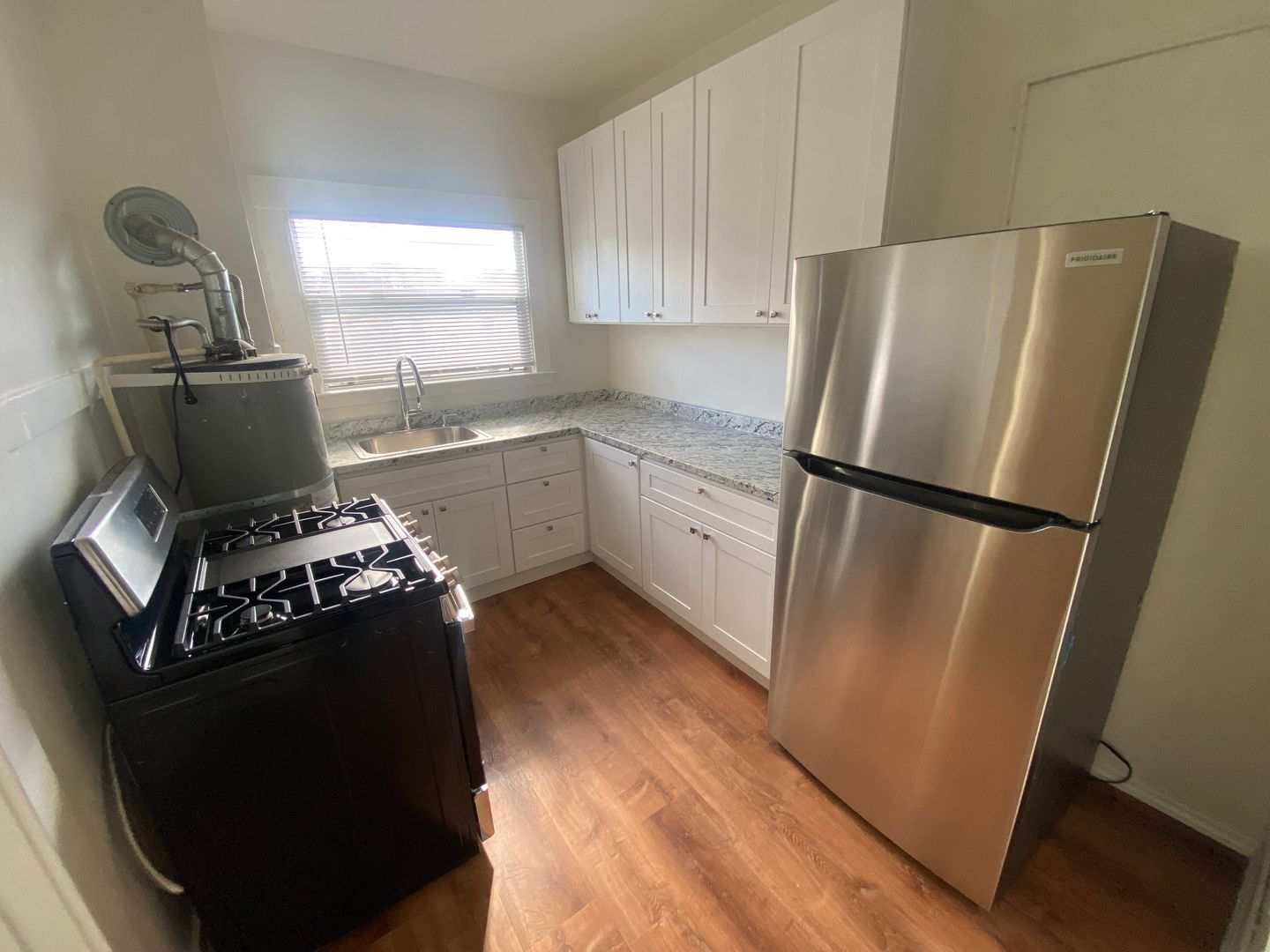 Berkeley Apartment: 2323 Parker St