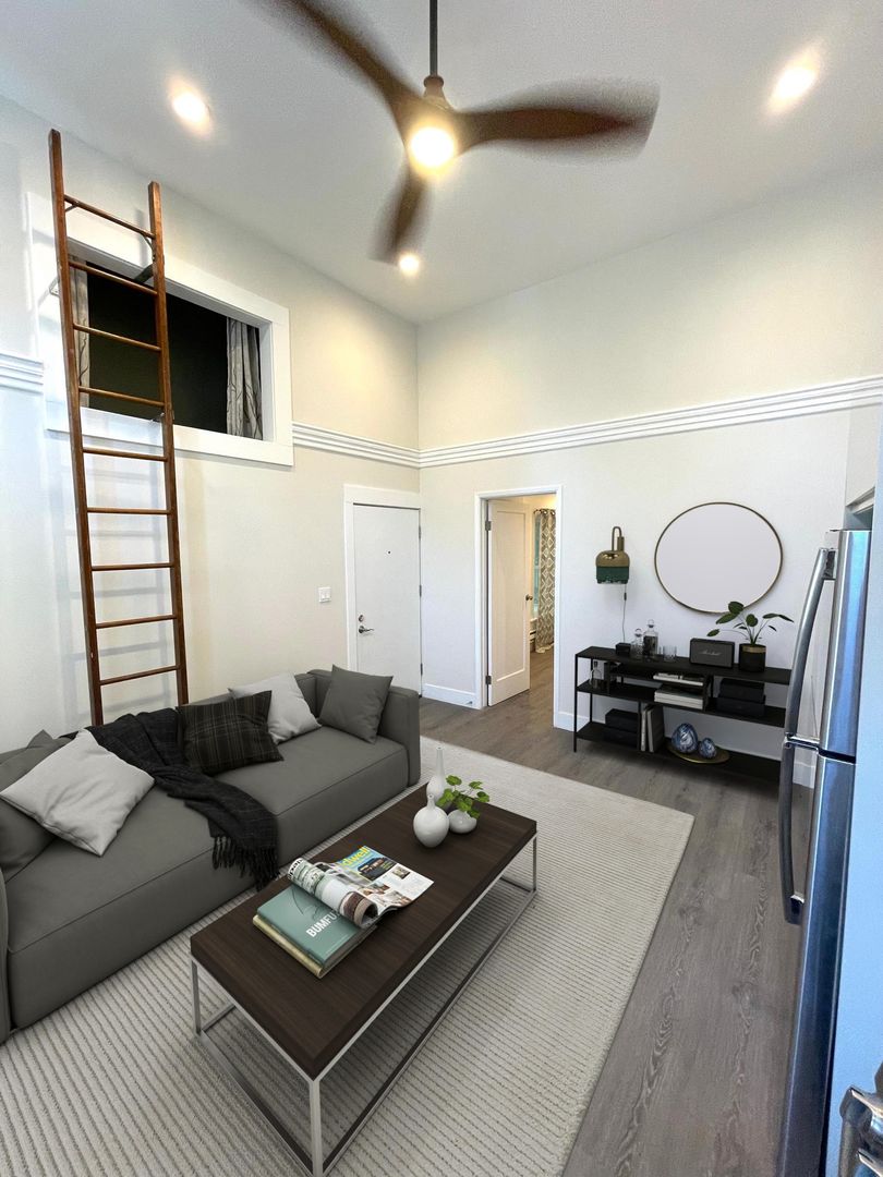 Oakland Apartment: 5687 Miles Ave