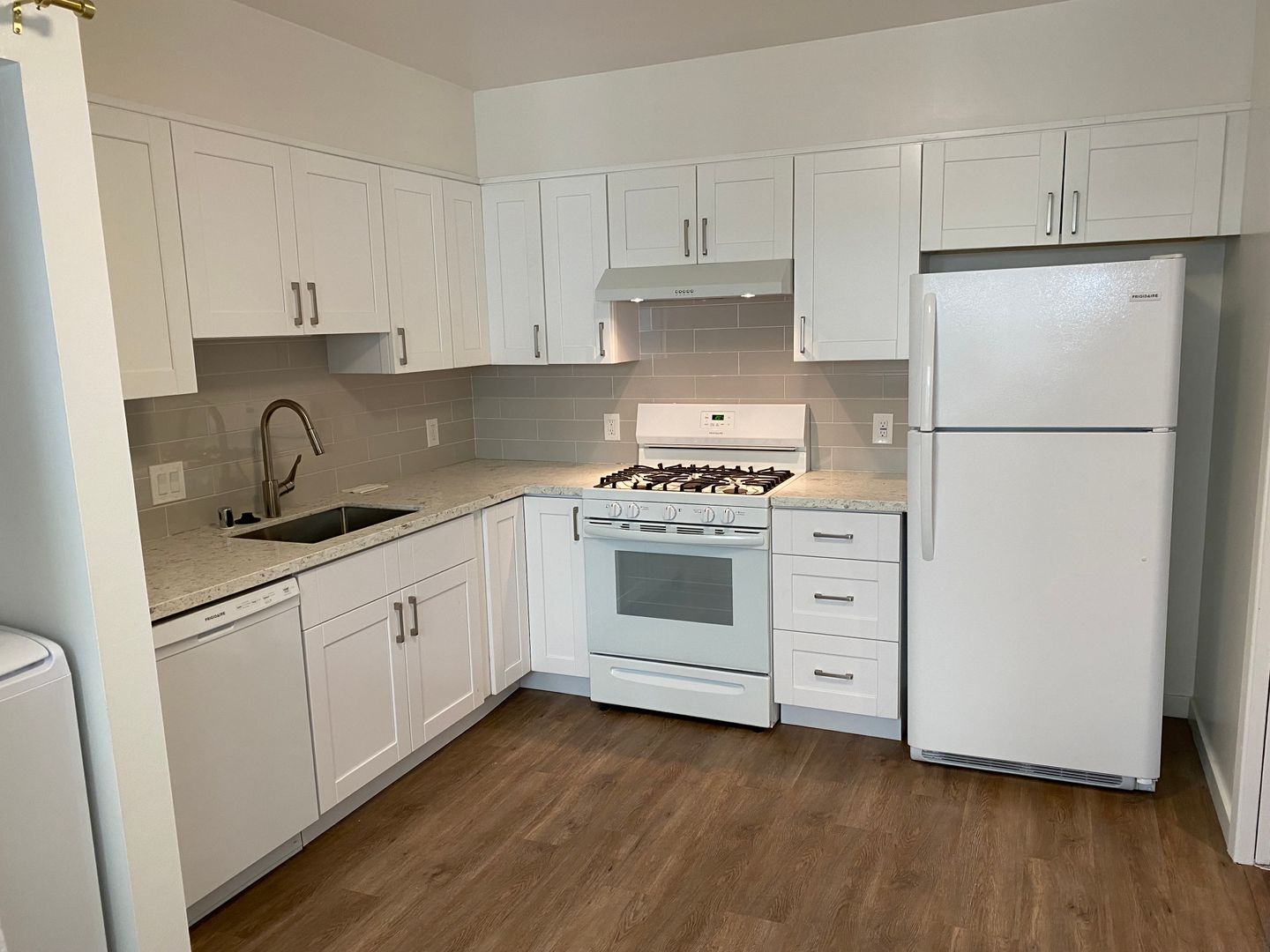 San Francisco Apartment: 520 Bartlett St