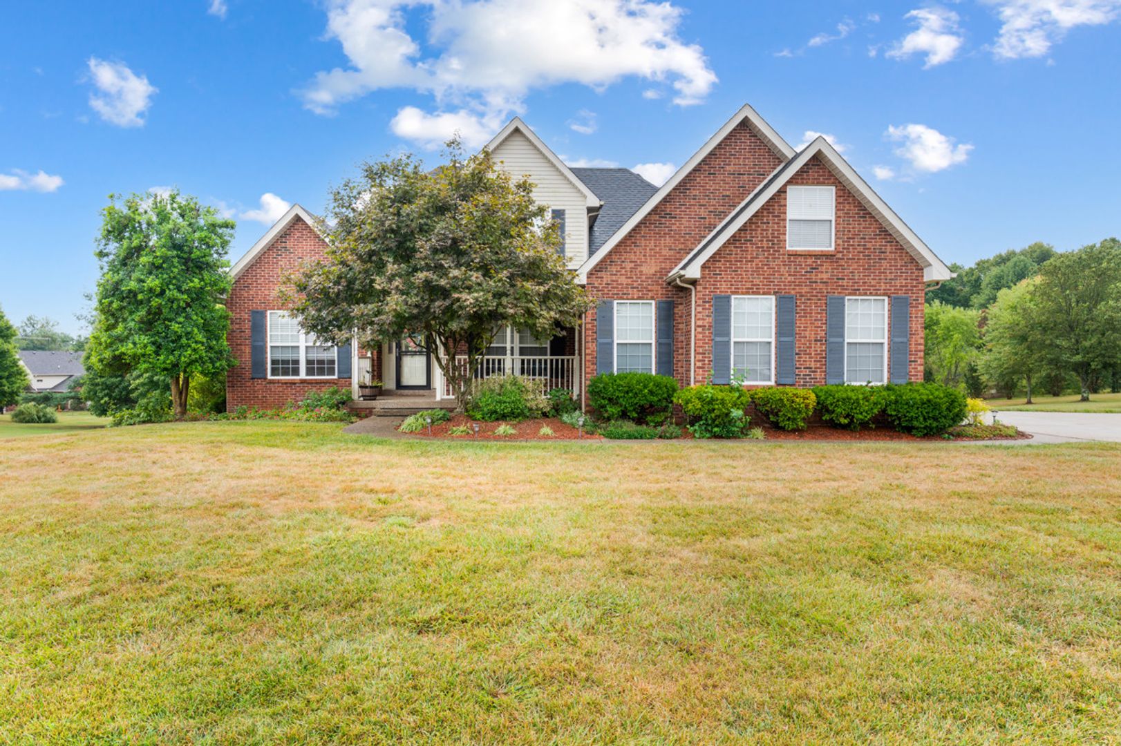 Elizabethtown House: 107 Deerfield Hills