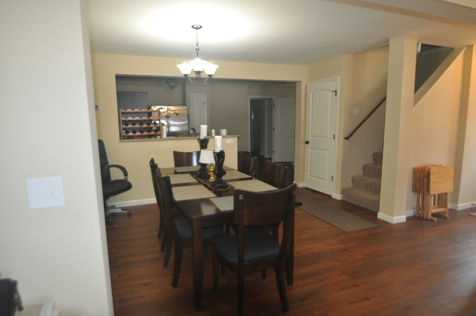 Vine Grove House: 142 Vineland Parkway Dr