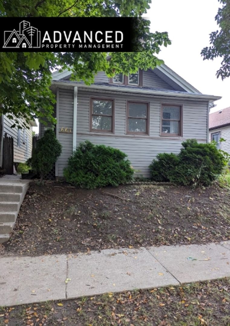 Milwaukee House: 661 South 60th Street