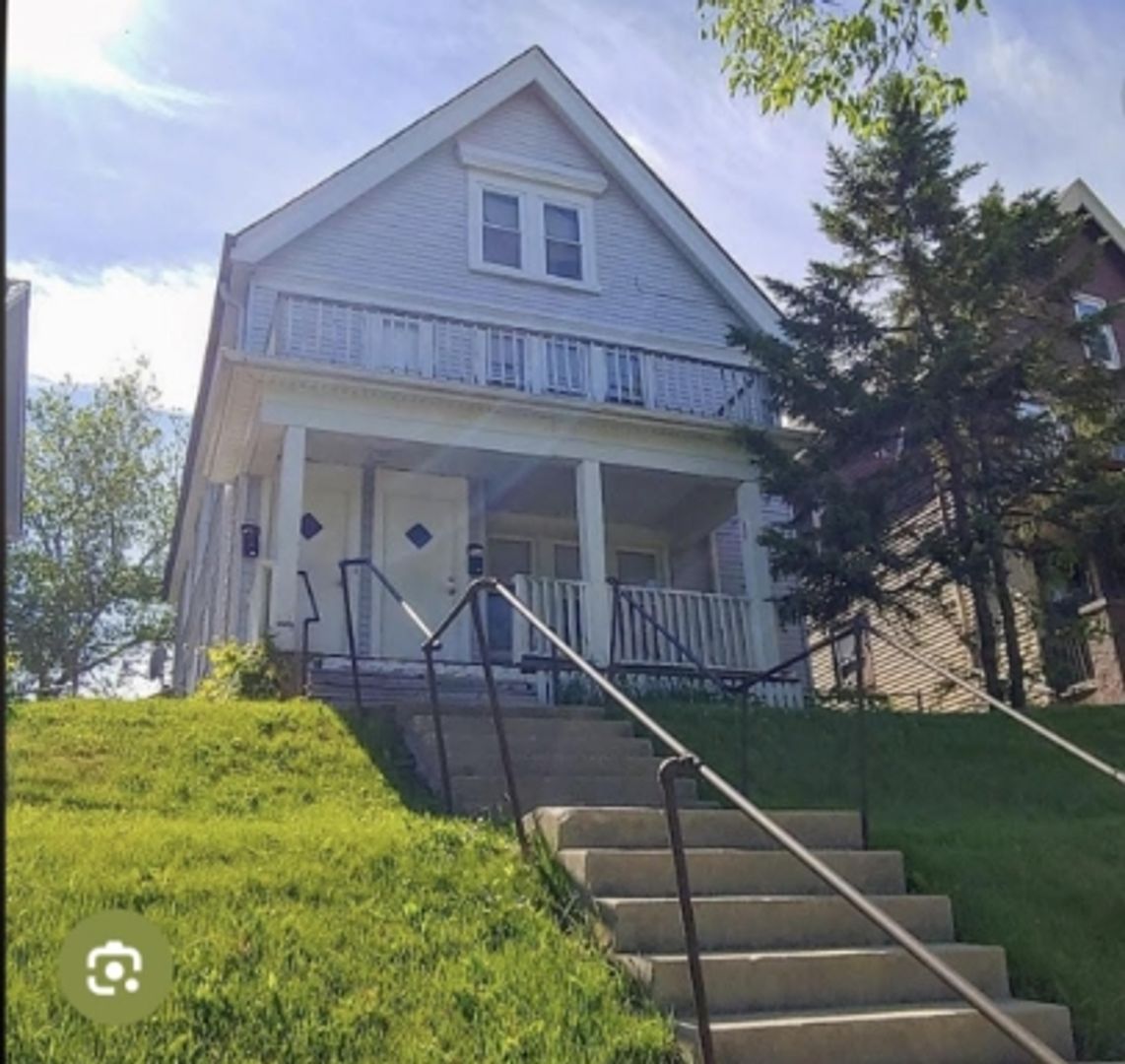 Milwaukee Apartment: 1427 North 47th Street