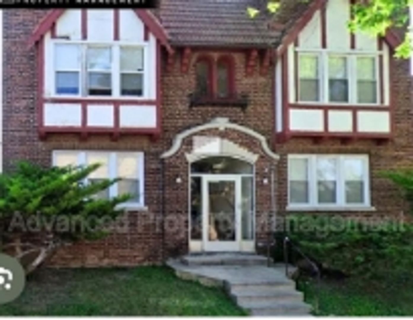 Milwaukee Apartment: 4576 North 31st Street