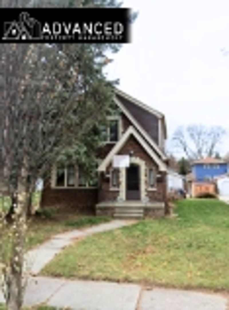 Milwaukee House: 3725 South Clement Avenue