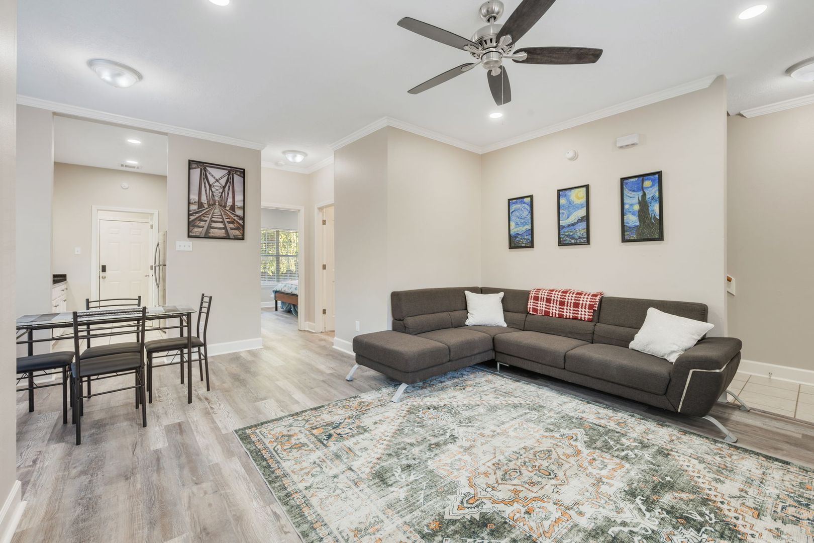 College Station Townhome: 101 Winter Park