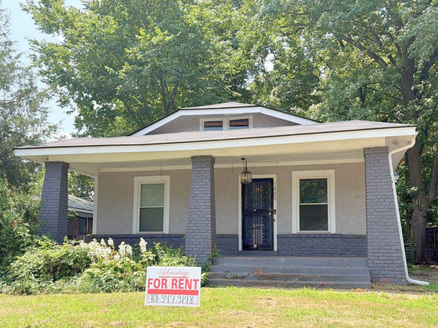 Memphis House: 1489 Faxon Ave.