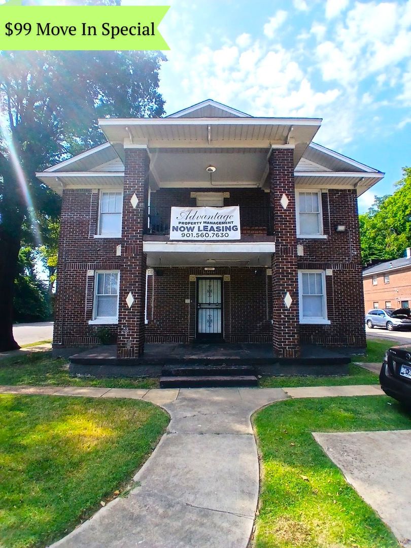 Memphis House: 525 N. Waldran Blvd. Unit #3