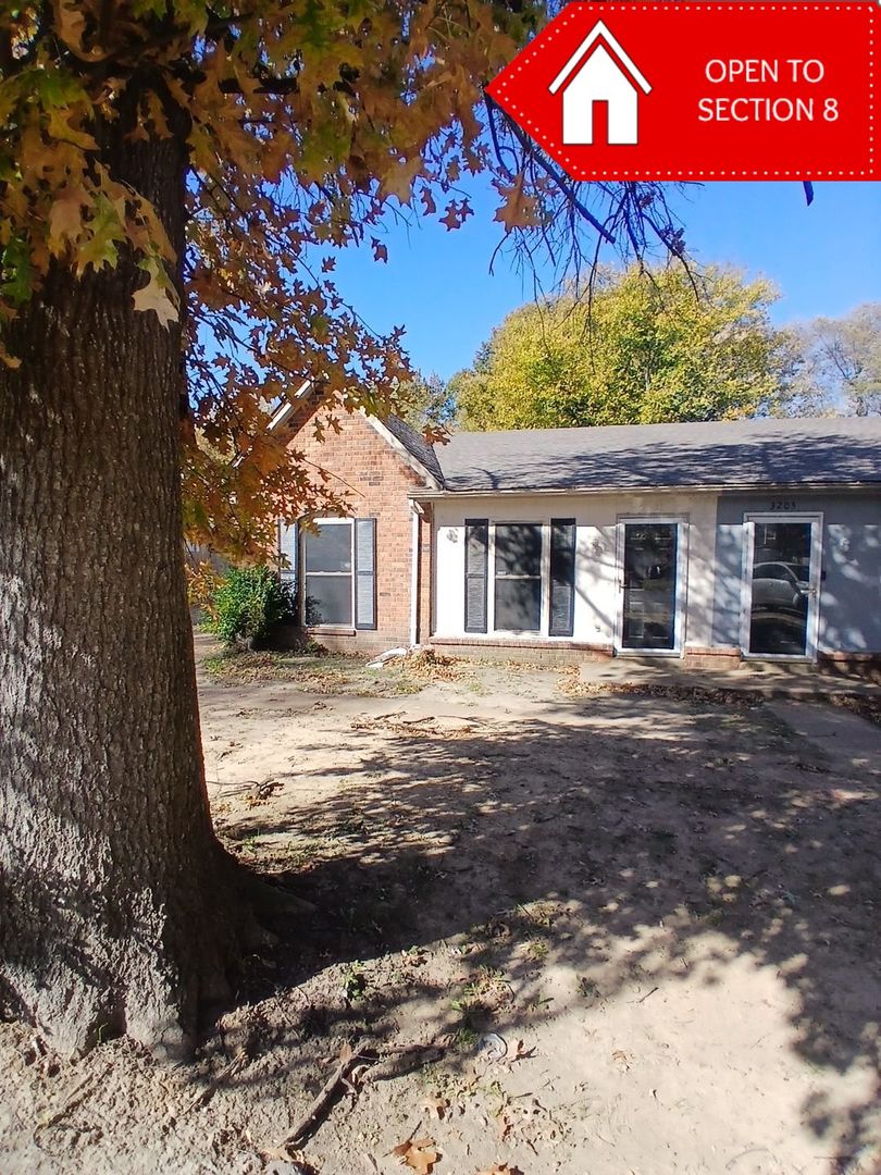 Memphis House: 3207 Cookie Cv.