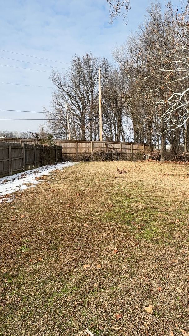 Memphis House: 5408 Apple Blossom Dr.