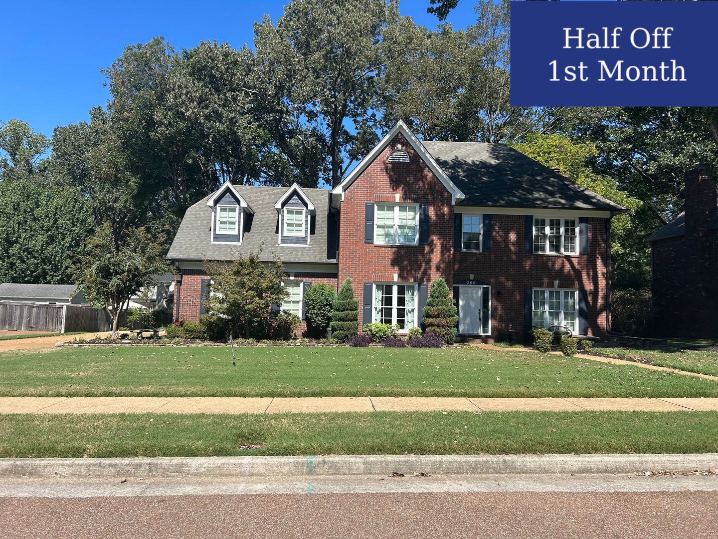 Collierville House: 264 Morton Rd.