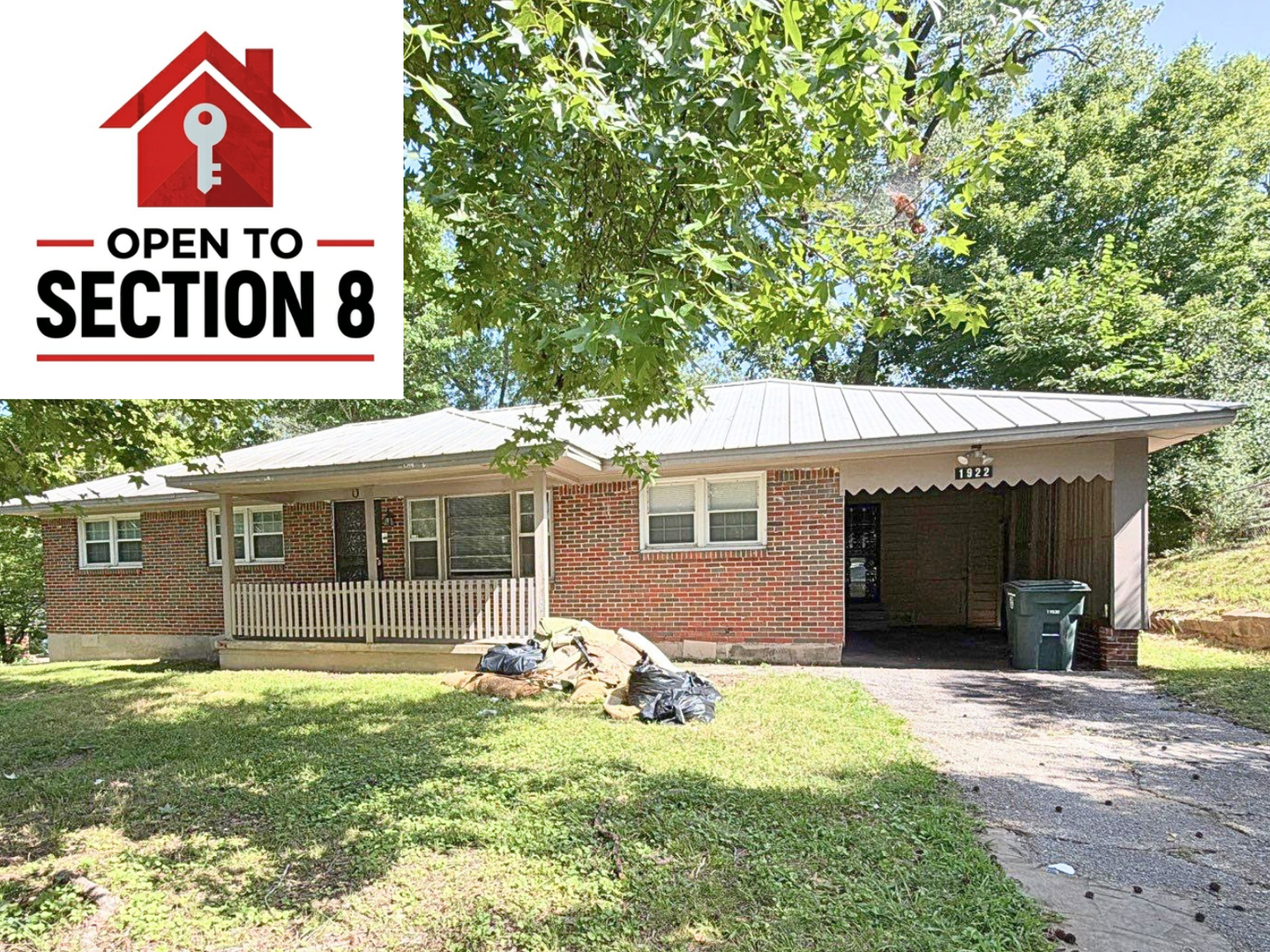 Memphis House: 1922 Coventry Dr.