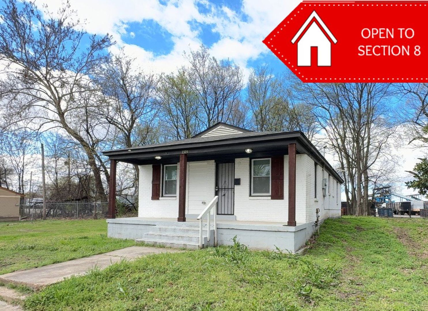 Memphis House: 1319 E. Nicholas St.