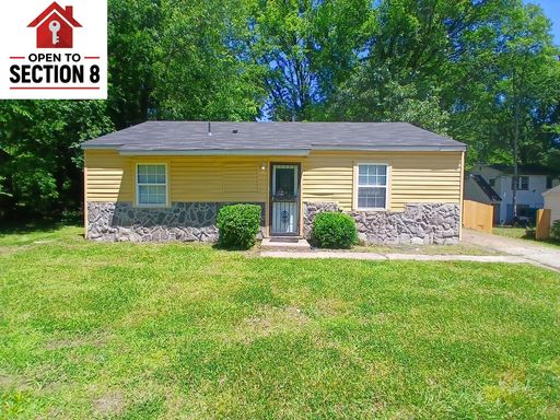 Renovated 3-Bedroom Gem on a Quiet Residential Street - Open To Section 8 – photo 1