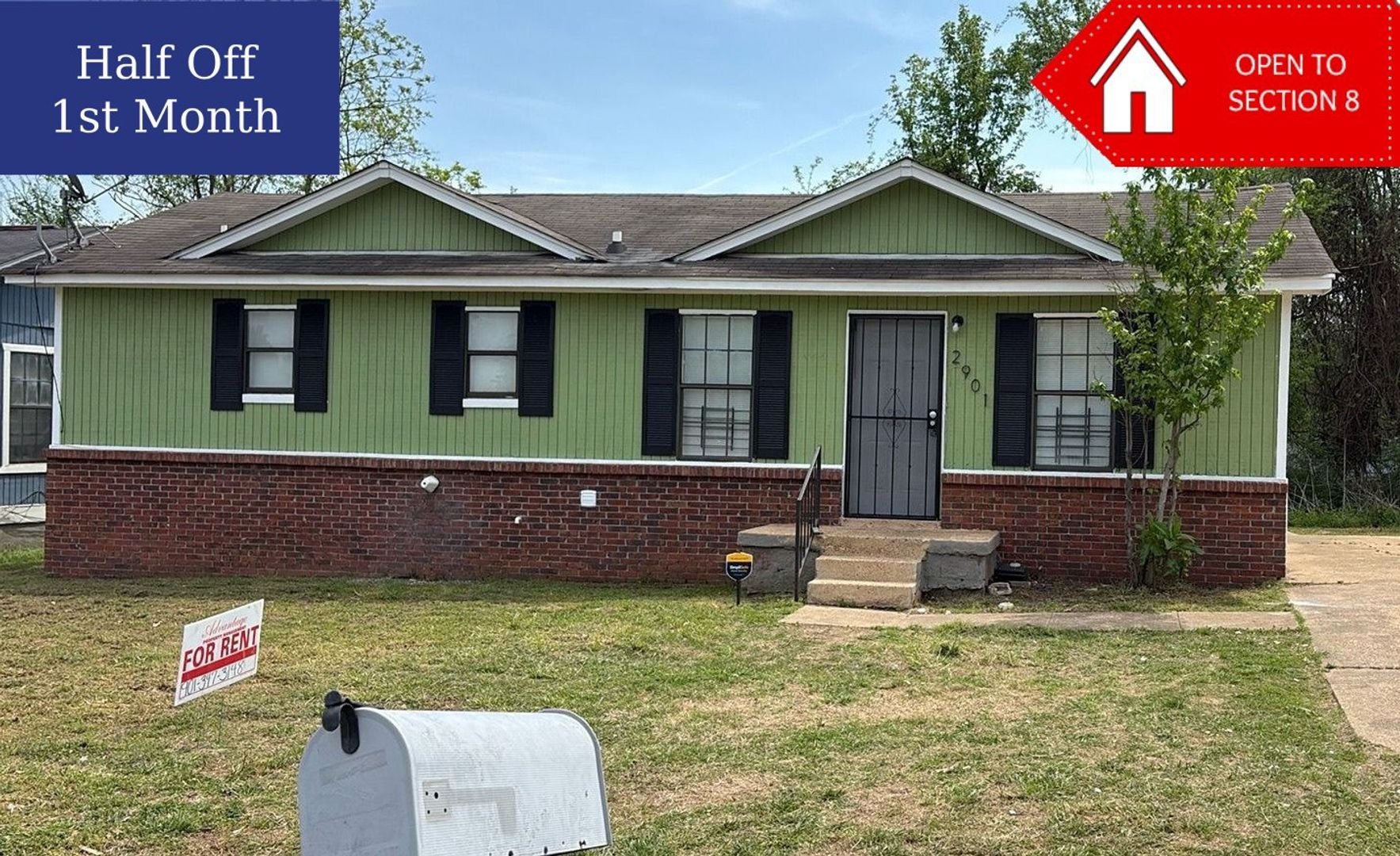 Memphis House: 2901 Lake Park Rd.