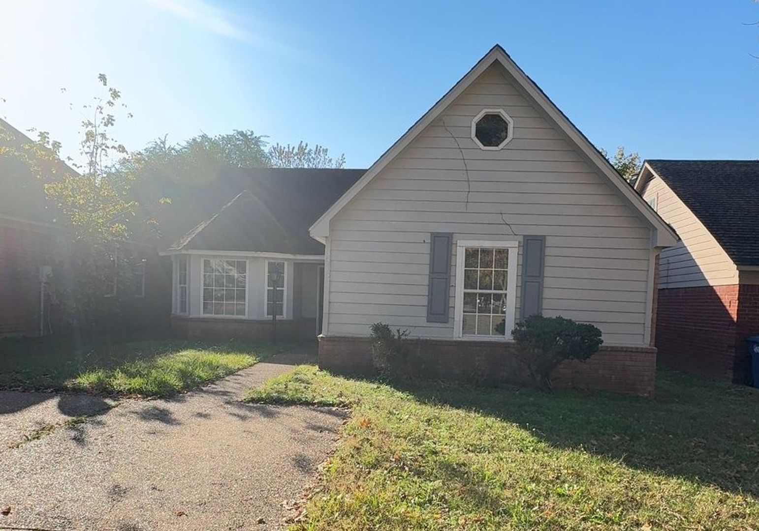 Horn Lake House: 3315 Tulane Rd. W.