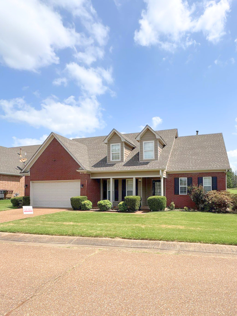 Lakeland House: 9456 Club Walk Ct.