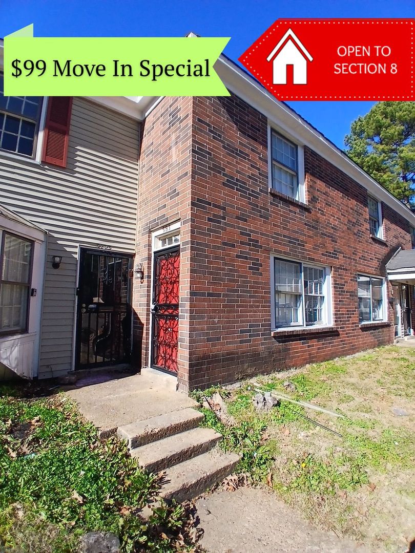 Memphis House: 5193 Flowering Peach Dr.