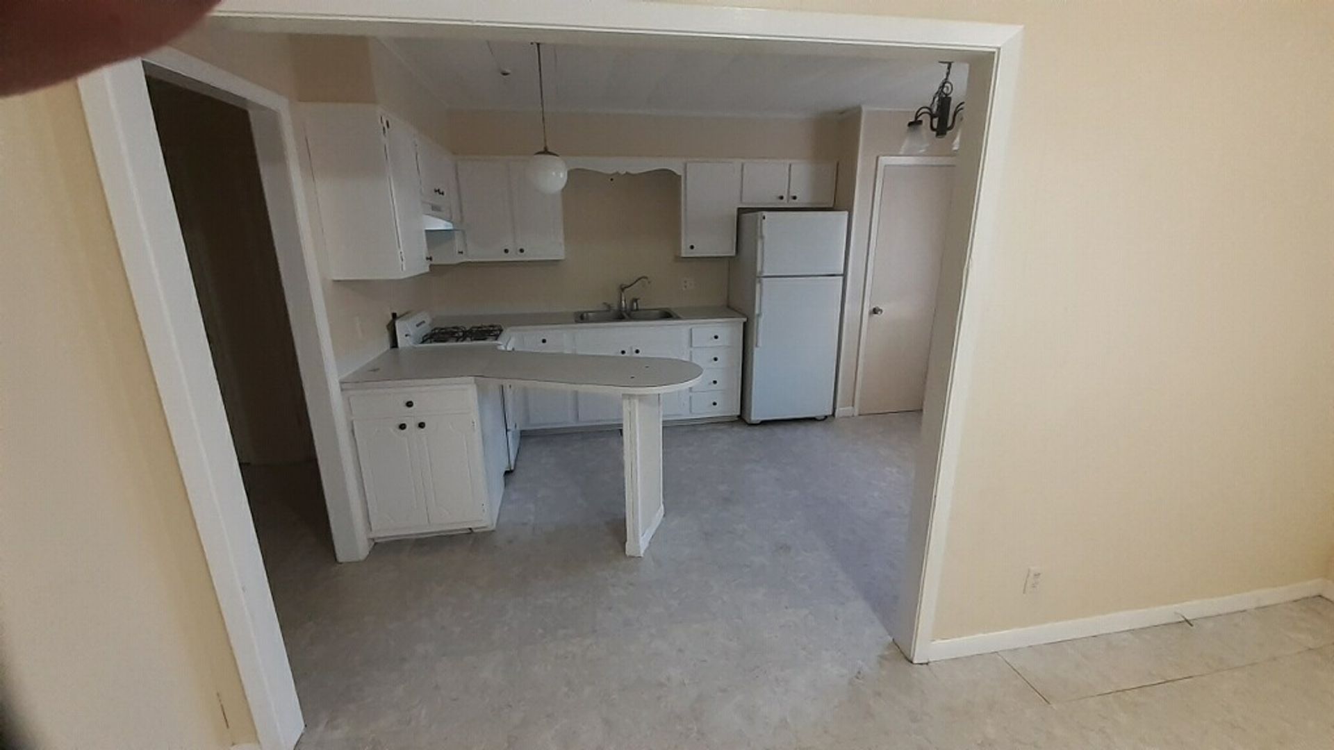 Ruston Apartment: 1111 W California Ave