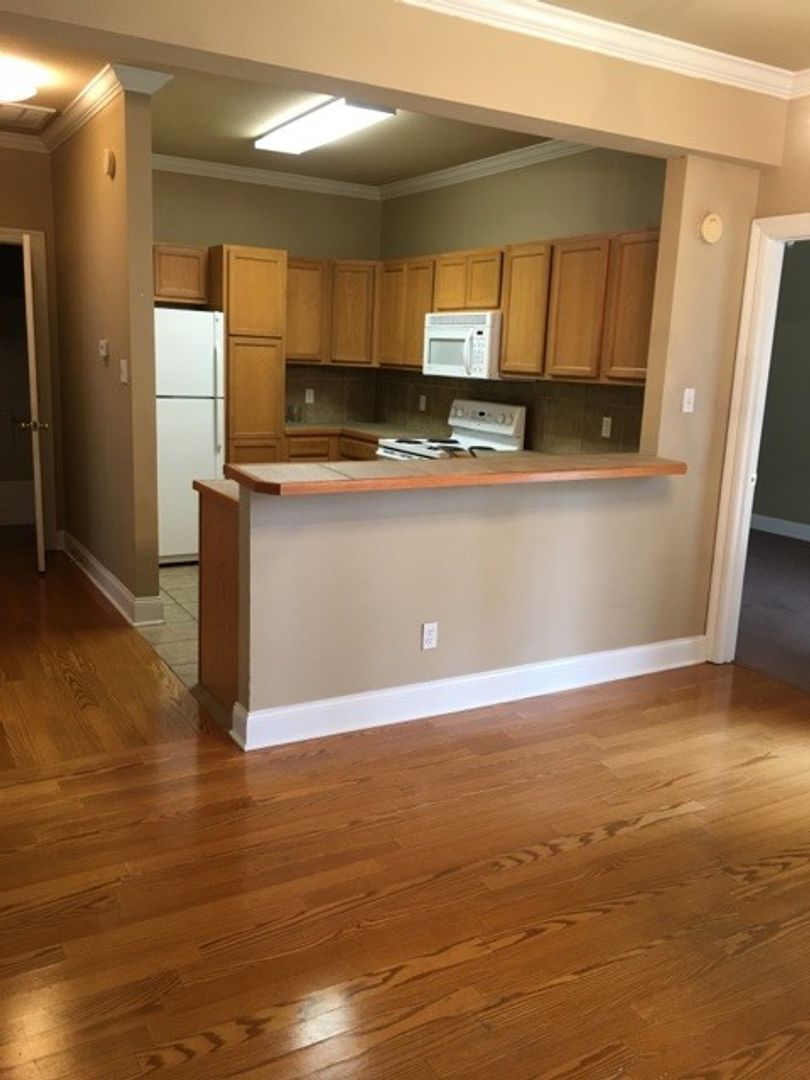 Ruston Condo: 213 Penny Ln.