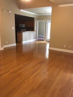 2 bed 2 bath with washer/dryer – photo 1