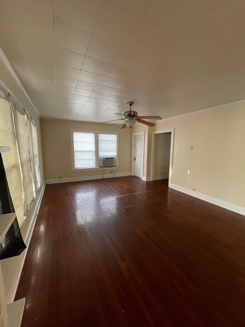 Ruston Apartment: 1111 W California Ave