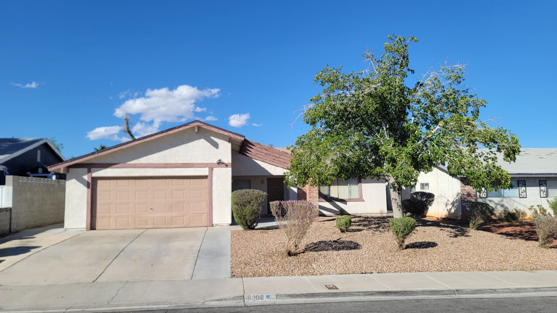 Las Vegas House: 6208 Old Trail Rd