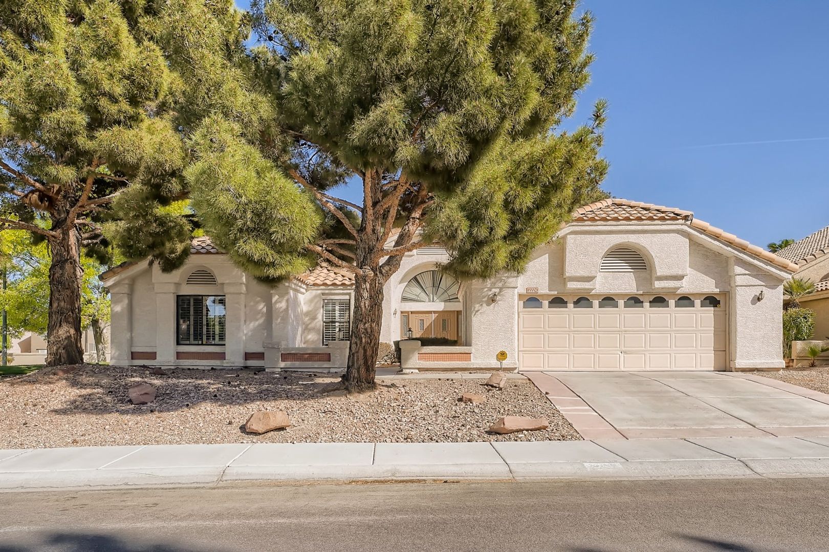 Las Vegas House: 2224 Bear Valley Street
