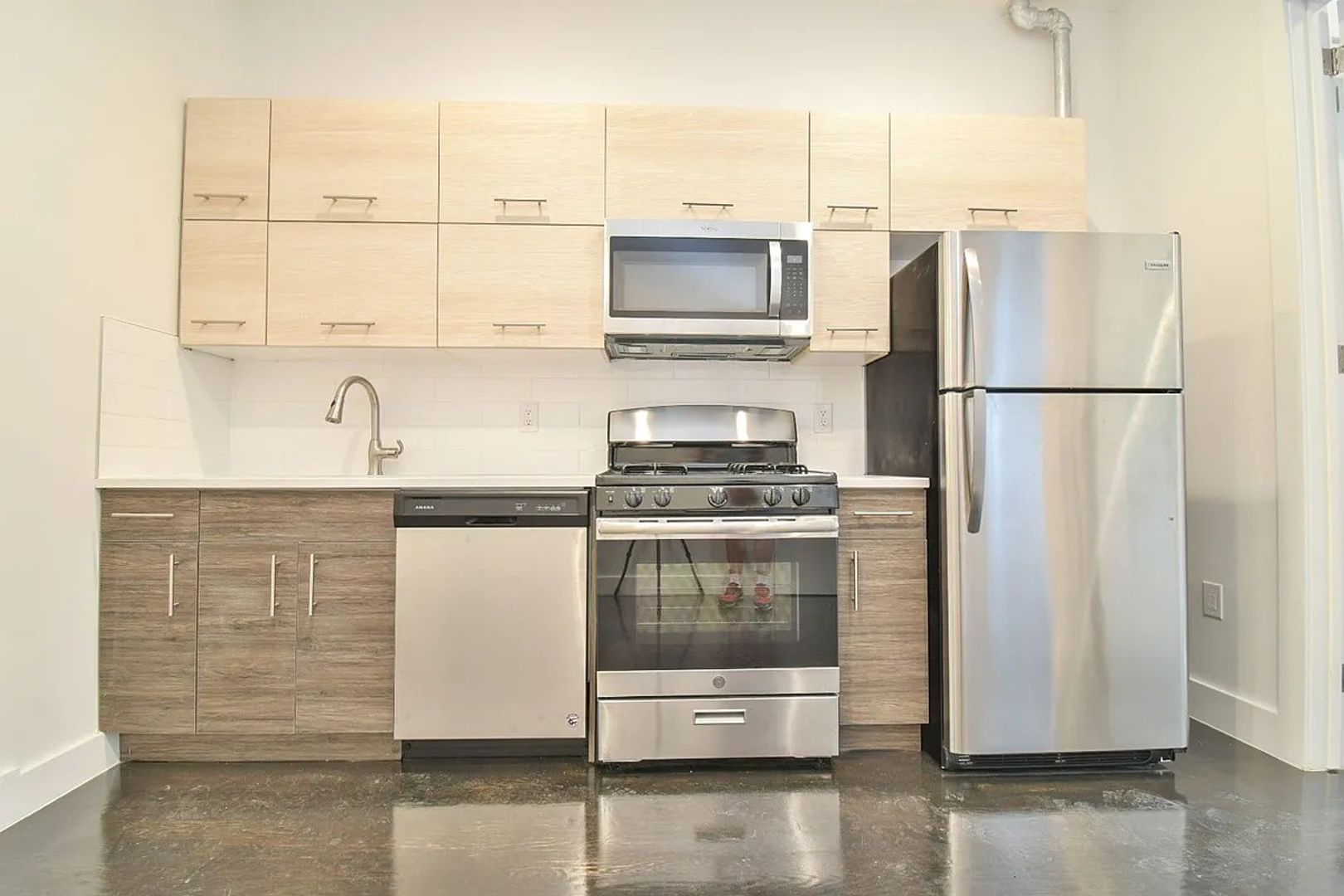Brooklyn Apartment: 55 Brooklyn Avenue