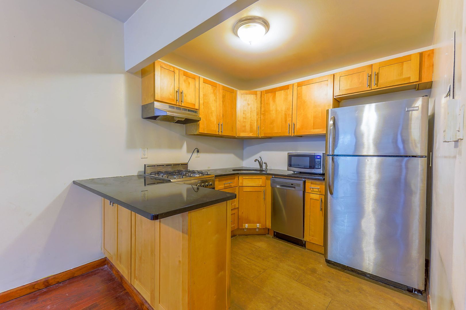 Brooklyn Apartment: 577 Warren Street