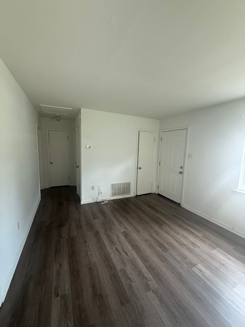 Millington Apartment: 7983 Martha St