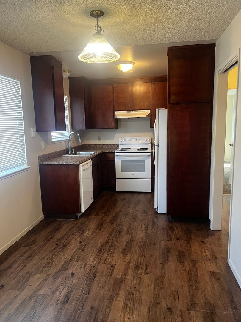 Bonnie Villa Apartments 3 of 5